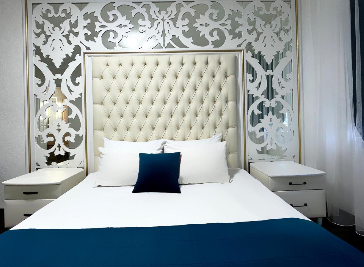 Enrico Hotel Dnipro Eksteriør billede